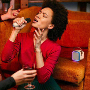 Enceinte karaoké sans fil portable avec microphone sans fil, système d'enceintes KTV stéréo HIFI, enceinte sans fil avec lumières LED RVB colorées, voix modifiée, machine à karaoké pour l'extérieur, les sports, les voyages, le meilleur cadeau pour les fêtes à la maison, cadeau d'anniversaire