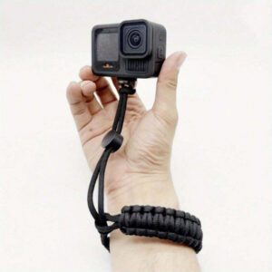 Sangle de poignet en nylon noir réglable avec vis 1/4" - sécuritaire pour Insta360, GoPro, Nikon, Canon, Olympus DSLR et stabilisateurs de cardan pour smartphone, accessoires photo | Sangle réglable | Sangle d'appareil photo
