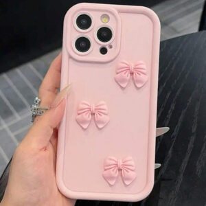 Étui de téléphone à texture de bambou rose avec décoration de papillon mignon, compatible avec 16 Pro Max/16 Pro/16/16 Plus, 15 Pro Max/15 Pro/15/15 Plus, 14 Pro Max/14 Pro/14/14 Plus, 13 Pro Max/13/13 Pro, 12, 11, XR, SE 2022. Étanche, antichoc, anti-chute et résistant aux rayures.