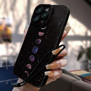 Étui de téléphone anti-chute peint avec éclipse de lune, d'étoiles et de planètes en glitter précis. Compatible avec P14 Pro Max, 3D P13 dessin animé P11 Peint P12 Anti-Drop XR dessin animé 78GES2, également compatible avec la série A03s, A03core, A04, A12, A13, A14, A21s, A22, A23, A24, A32, A33A34, A5 A51A52, A53, A54, A71, A72, A73, S20FE, S21, S22 et compatible avec Xiaomi, compatible avec la série Redmi 9, 9a, 10a, 10c, Note9, Note10, Note11, Note12, 12, 12c. Étui étanche, antichoc et résistant aux rayures.