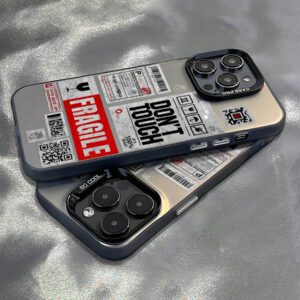 1 pièce Étui de téléphone avec élément d'étiquette autocollante, illustration, protection de caméra anti-chute mate. Compatible avec 11, 12, 13, 14, 15, 16 ProMax X, XS, XR, 16E, 15 Plus, compatible avec Samsung Galaxy A03, A05, A05S, A12, A14, A15, A32 4G/5G, A35, A52/A52s 5G, compatible avec OPPO A16, A17, A36, A57 4G, A58 4G, A60, A78 4G, A94, A95 Étanche, antichoc, résistant aux rayures