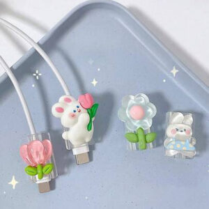 4 pièces Couvercle de protection de câble de données avec fleurs de lapin compatible avec le câble de chargement de téléphone mobile Apple, protection anti-rupture