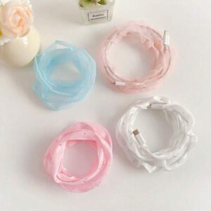 1 pièce/2 pièces Organisateur de câble de données, Manchon décoratif, Compatible avec Apple, Type-C, Android, Protecteur de câble en tissu de mousseline plissé coloré à la mode avec strass, Accessoire de bureau girly, Cadeau pour les amis