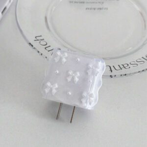 5 pièces Ensemble de chargeur de téléphone portable avec design de tulipe blanche métallique et perle 20W/18W, câble de protection de chargement, boîtier de protection de la tête de chargement, compatible avec le câble de chargeur , accessoires de chargeur, accessoires de téléphone