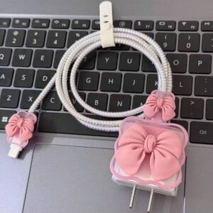 5 pièces Étui de protection pour chargeur Apple 20W, avec une tête de charge et un câble de téléphone dotés d'un nœud rose mignon en 3D. Étui de protection pour câble compatible avec 16/15/14/13