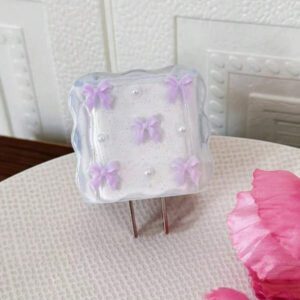 5 pièces Petit ensemble de chargeur de téléphone 20W/18W rose clair/violet avec design de nœud cœur/nœud doré/cerise et fausse perle blanche, protecteur de câble de charge, étui protecteur de tête de charge, compatible avec le chargeur Apple