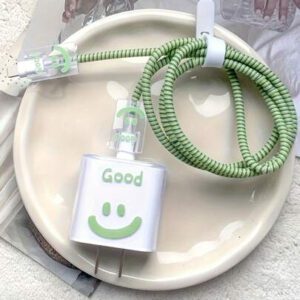 5 pièces Set de chargement de téléphone portable avec motif en forme de cœur comprenant un chargeur, un câble de données et un couvre-câble de protection, un protecteur de chargeur