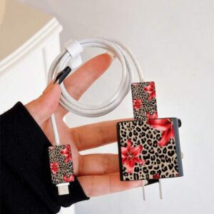 Hibiscus, Étui de protection de câble de chargeur à imprimé léopard, compatible avec le chargeur Apple 20W, étui de protection minimaliste pour chargeur Apple, convient au câble de chargement 20W pour téléphone 15/16 Pro Max, résistant aux rayures et aux morsures, convient pour 13/14 Plus, cadeau d'Halloween